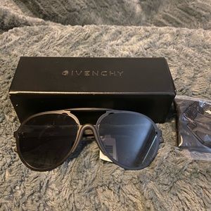 new givenchy sunglasses 100% authentic (unisex)
